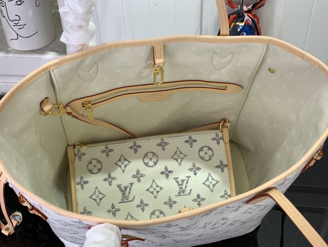 LV Neverfull MM m24905