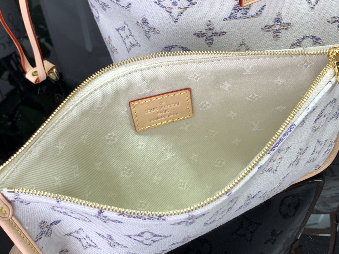 LV Neverfull MM m24905