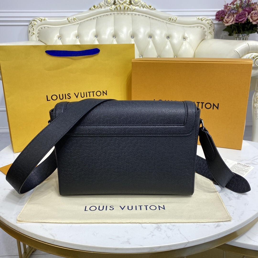 LV NEW FLAP MESSENGER M30807