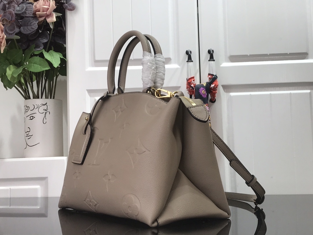 LV NEW GRAND PALAIS N45811