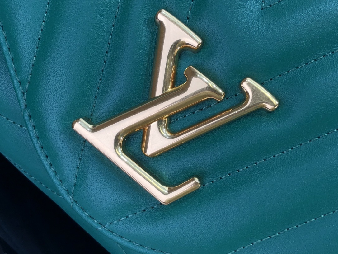 LV NEW WAVE CHAIN BAG M58552 