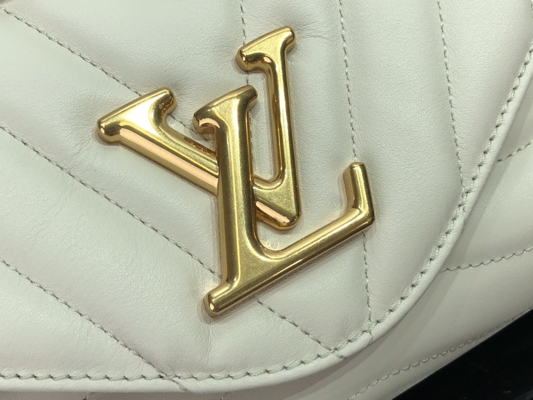 LV NEW WAVE CHAIN BAG M58552 