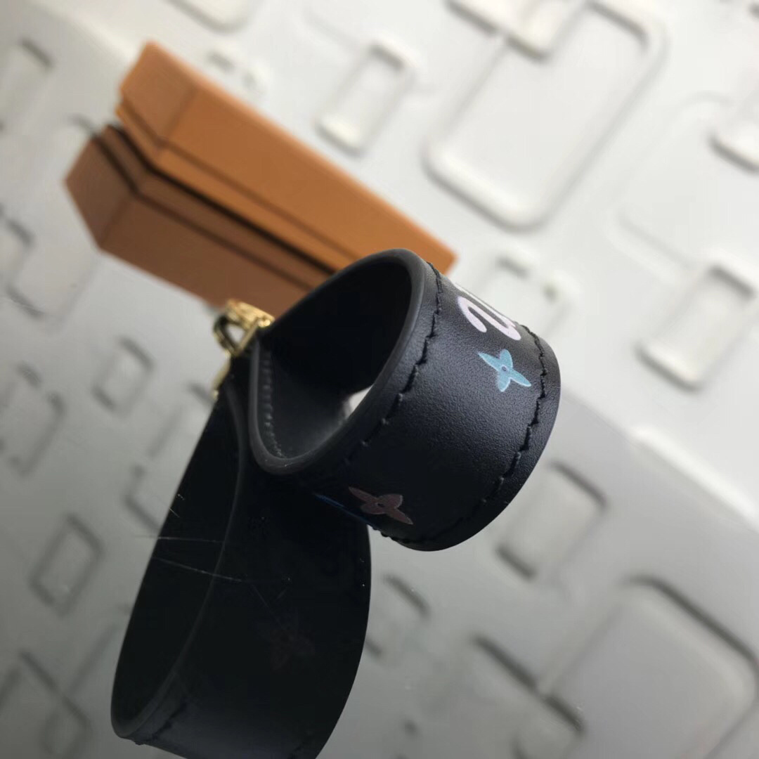 LV NEW WAVE DRAGONNE Key Chain M62251SY