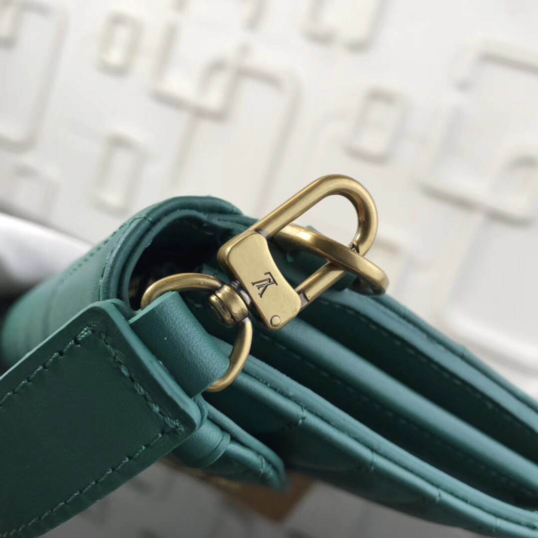 LV NEW WAVE LONG wallet M63298 