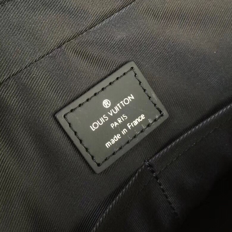 LV ODYSSEY BRIEFCASE M44222