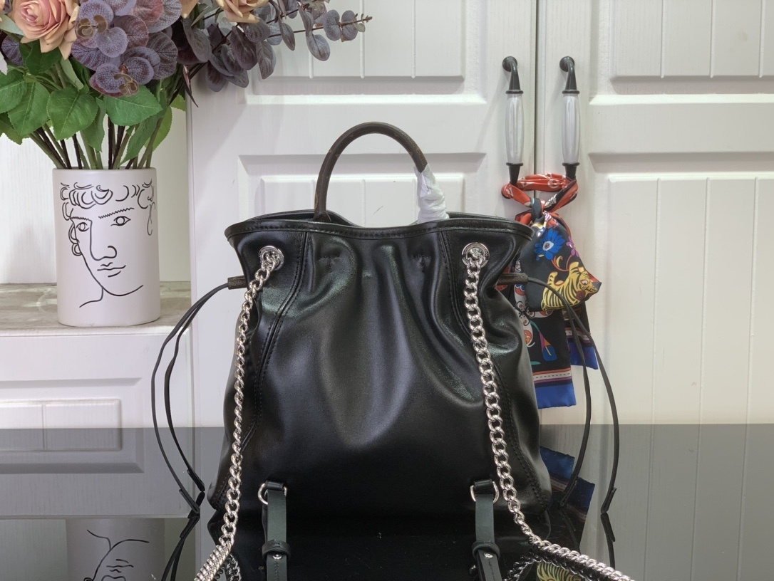 LV OFF DUTY VIBE m25545 