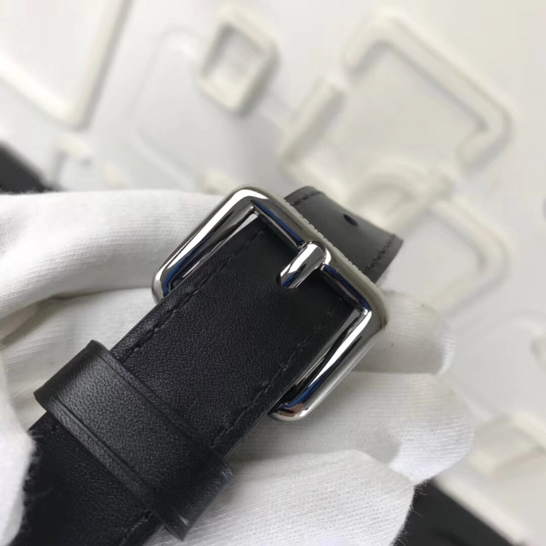 LV OLIVER BRIEFCASE M51689