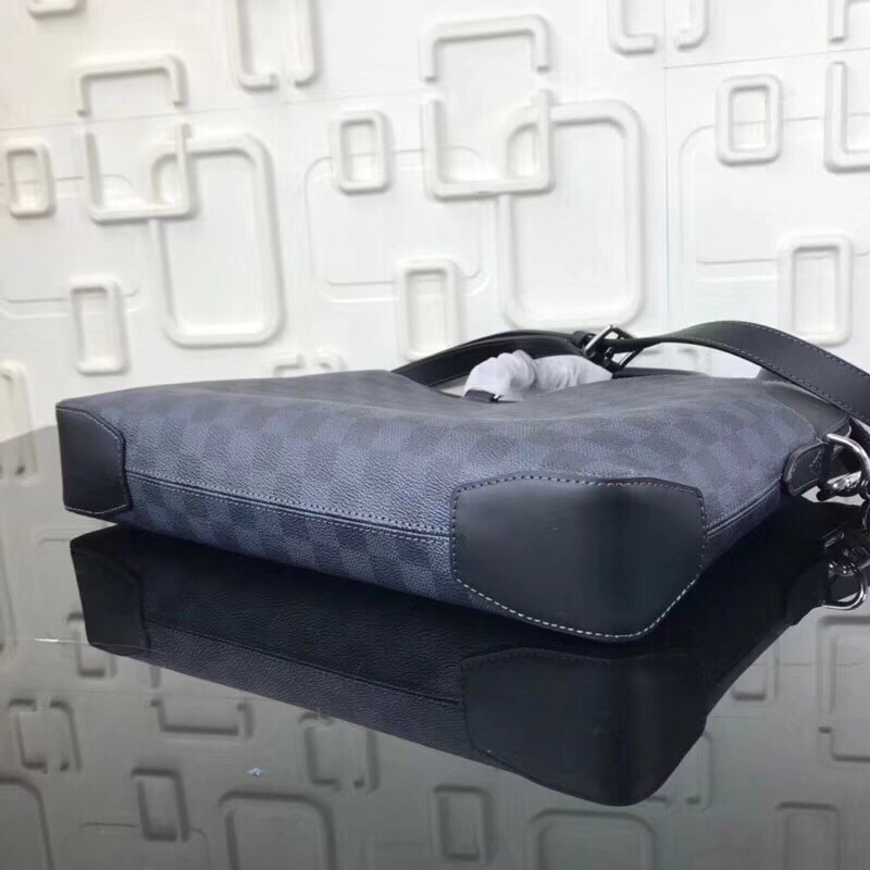 LV OLIVER BRIEFCASE N51199