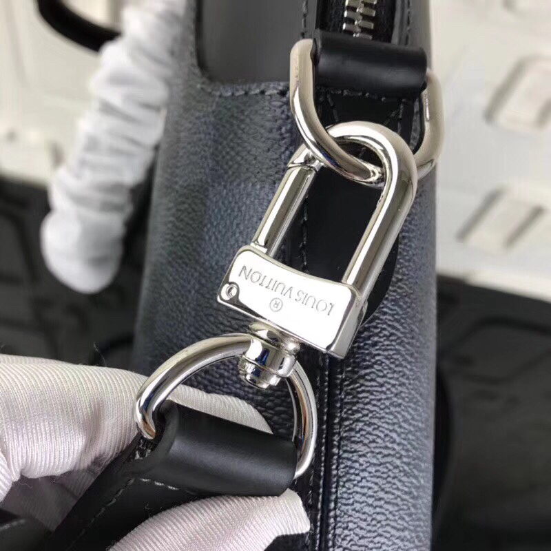 LV OLIVER BRIEFCASE N51199