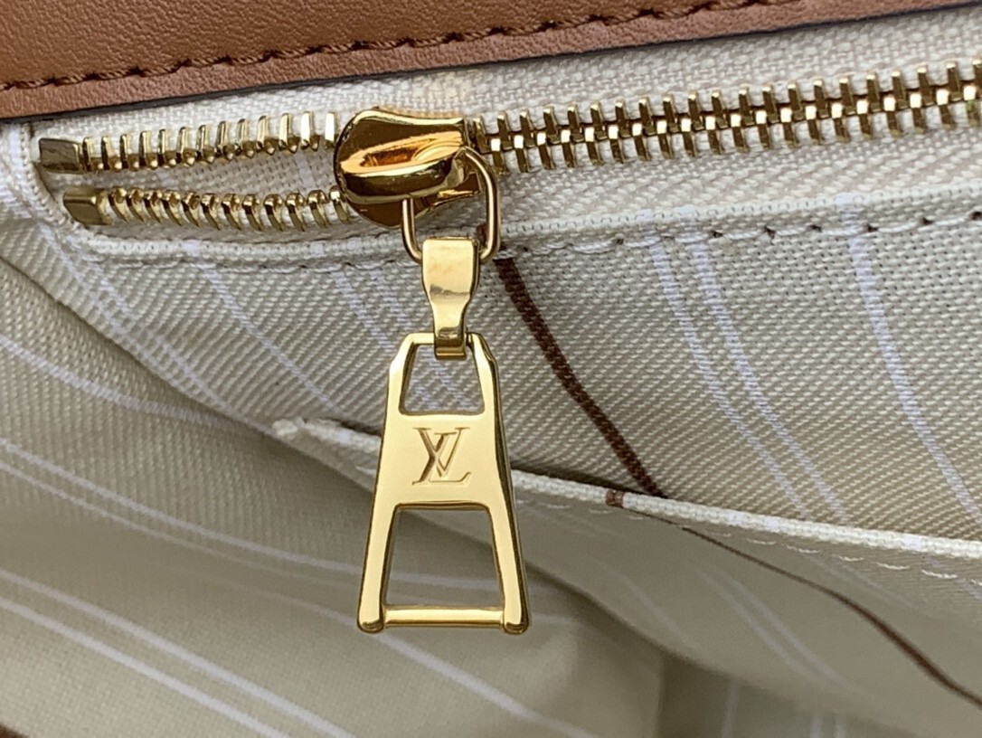 LV ON MY SIDE MM M59842