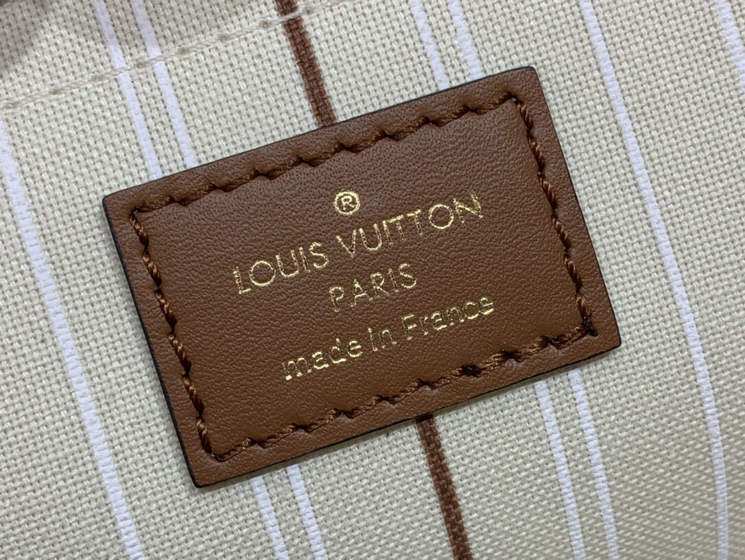 LV ON MY SIDE MM M59842