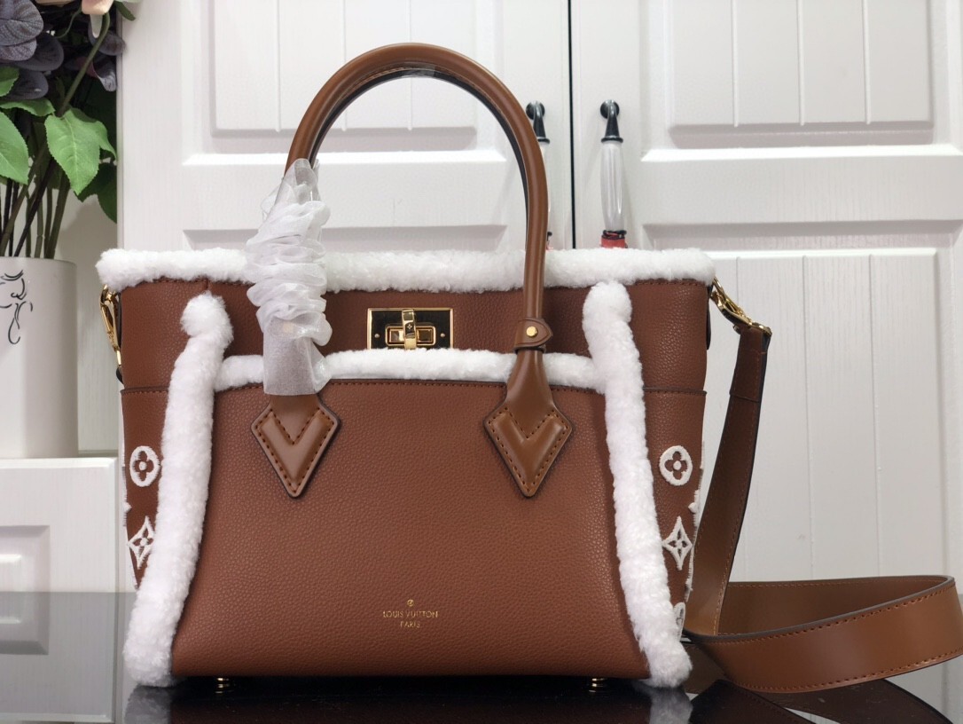 LV ON MY SIDE PM M58918