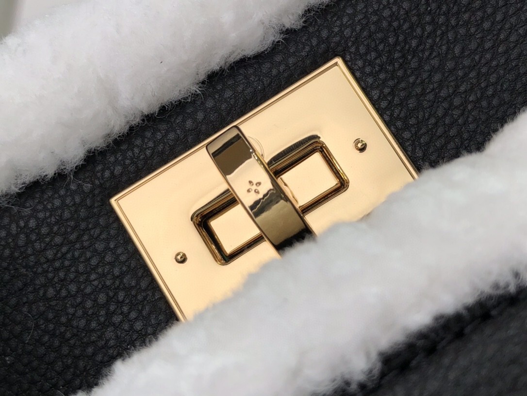 LV ON MY SIDE PM M58918