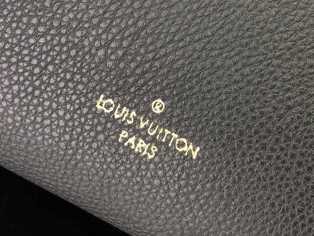 LV ON MY SIDE PM M58918