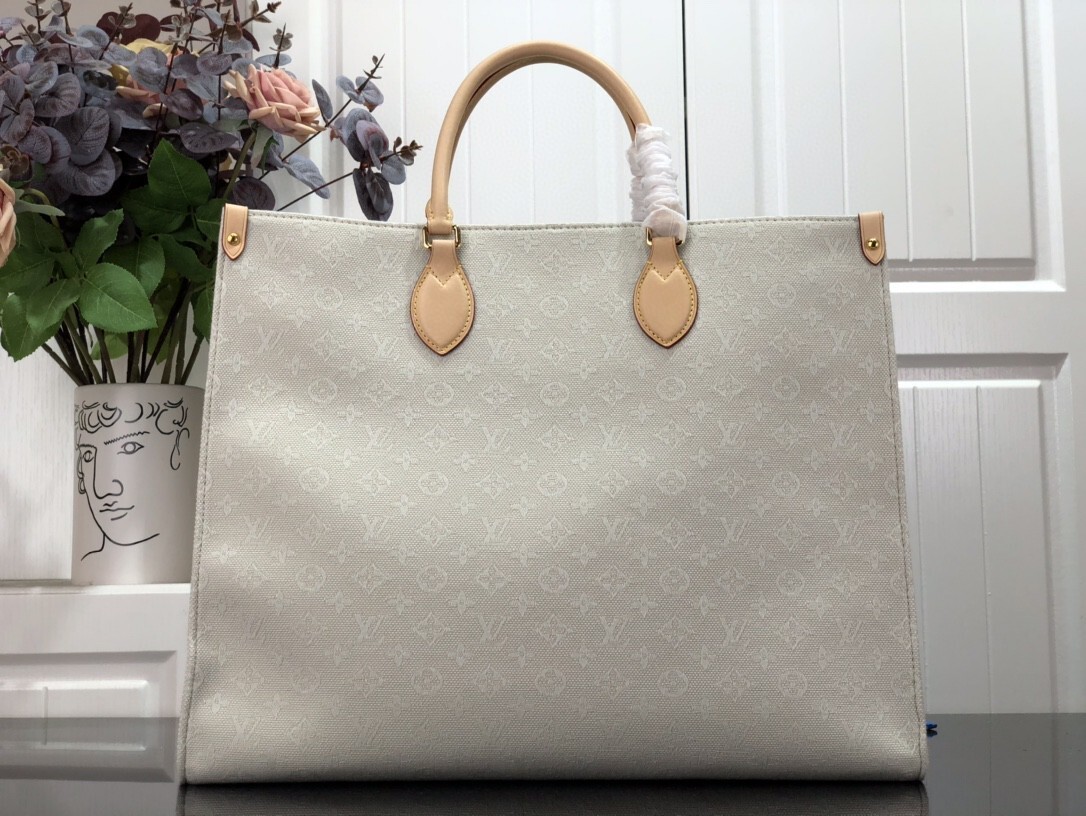 LV ONTHEGO GM M20815