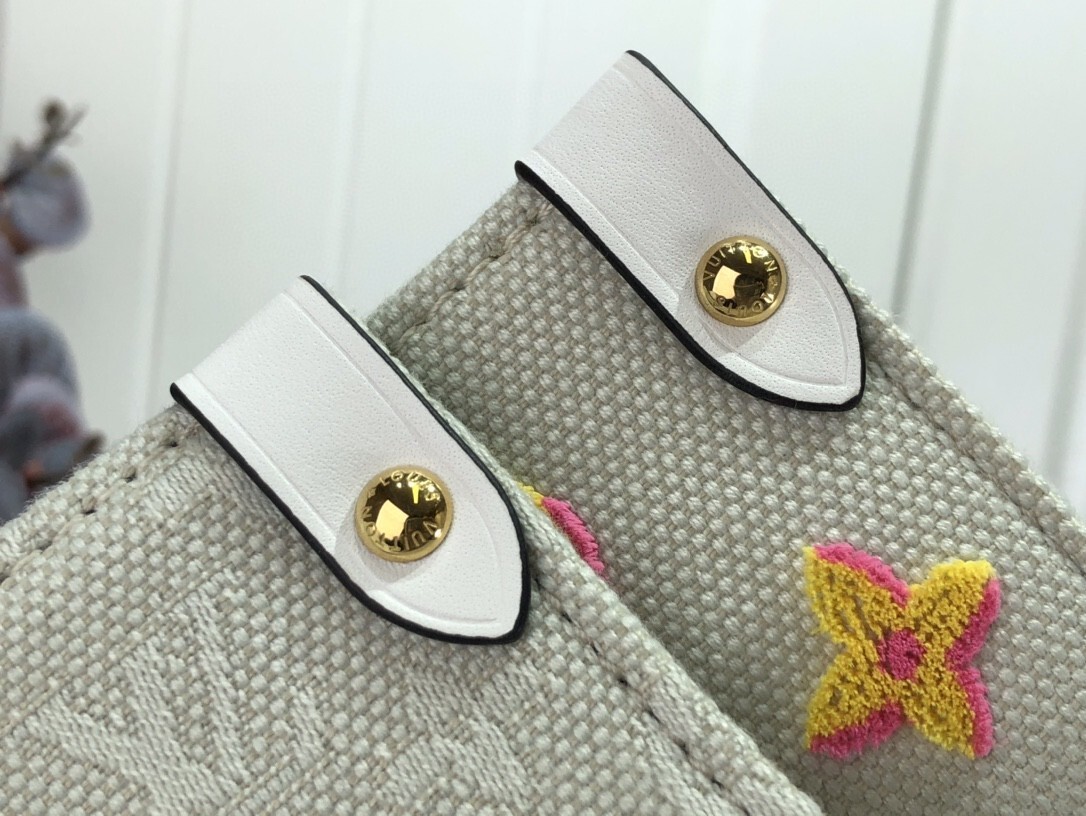 LV ONTHEGO GM M20815