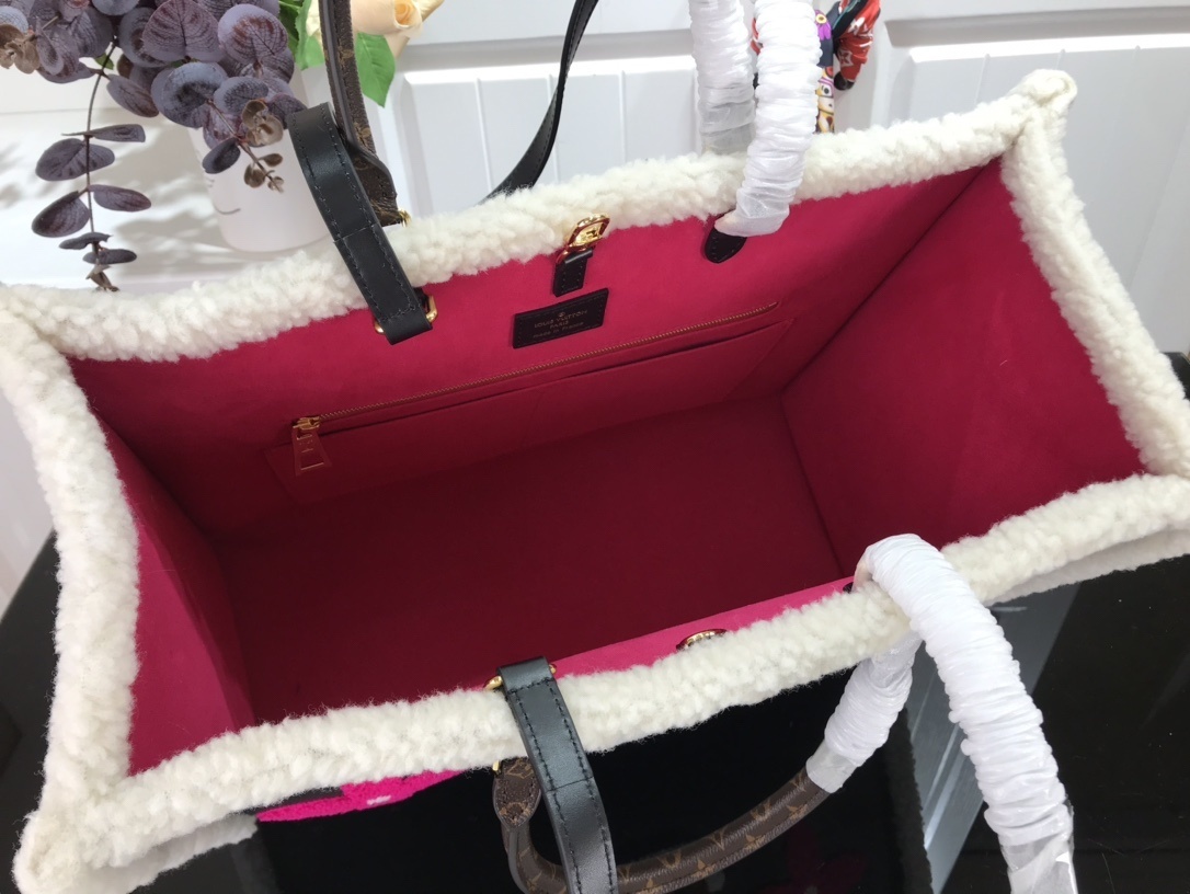 LV ONTHEGO GM M56958