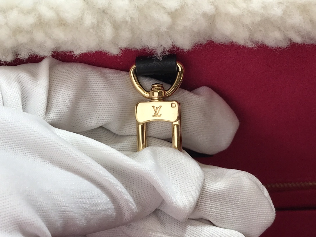 LV ONTHEGO GM M56958