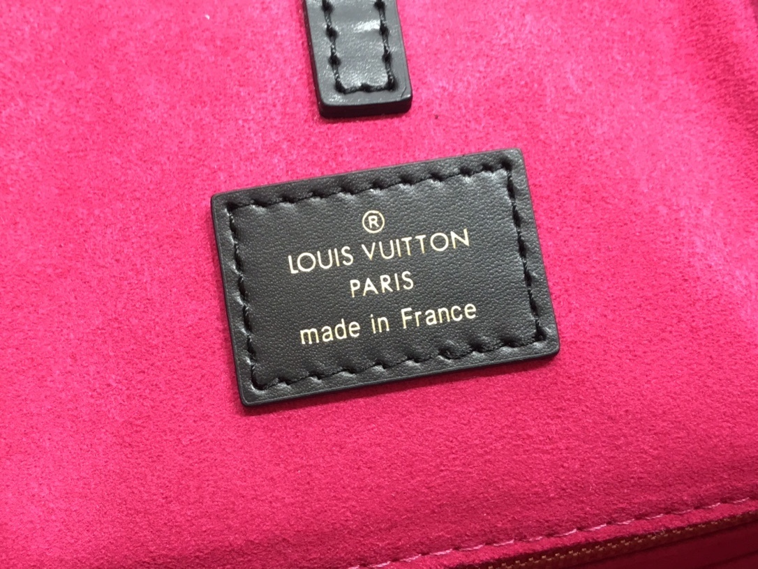 LV ONTHEGO GM M56958