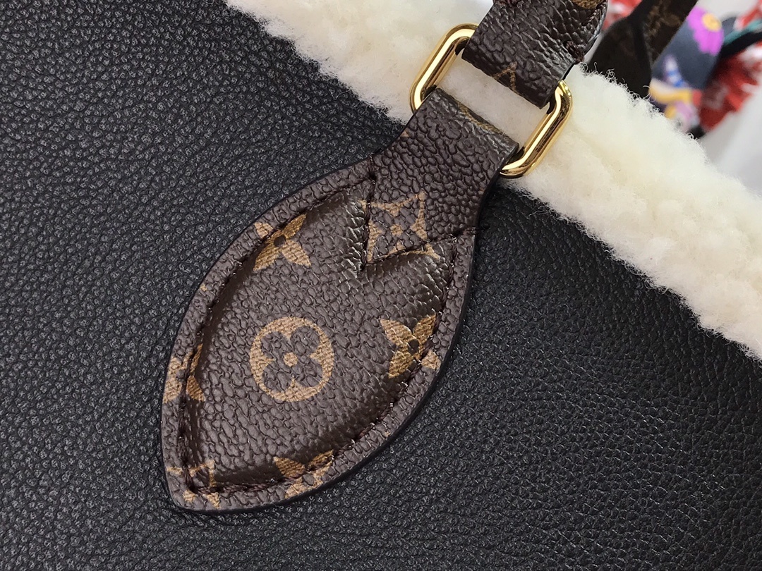 LV ONTHEGO GM M56958