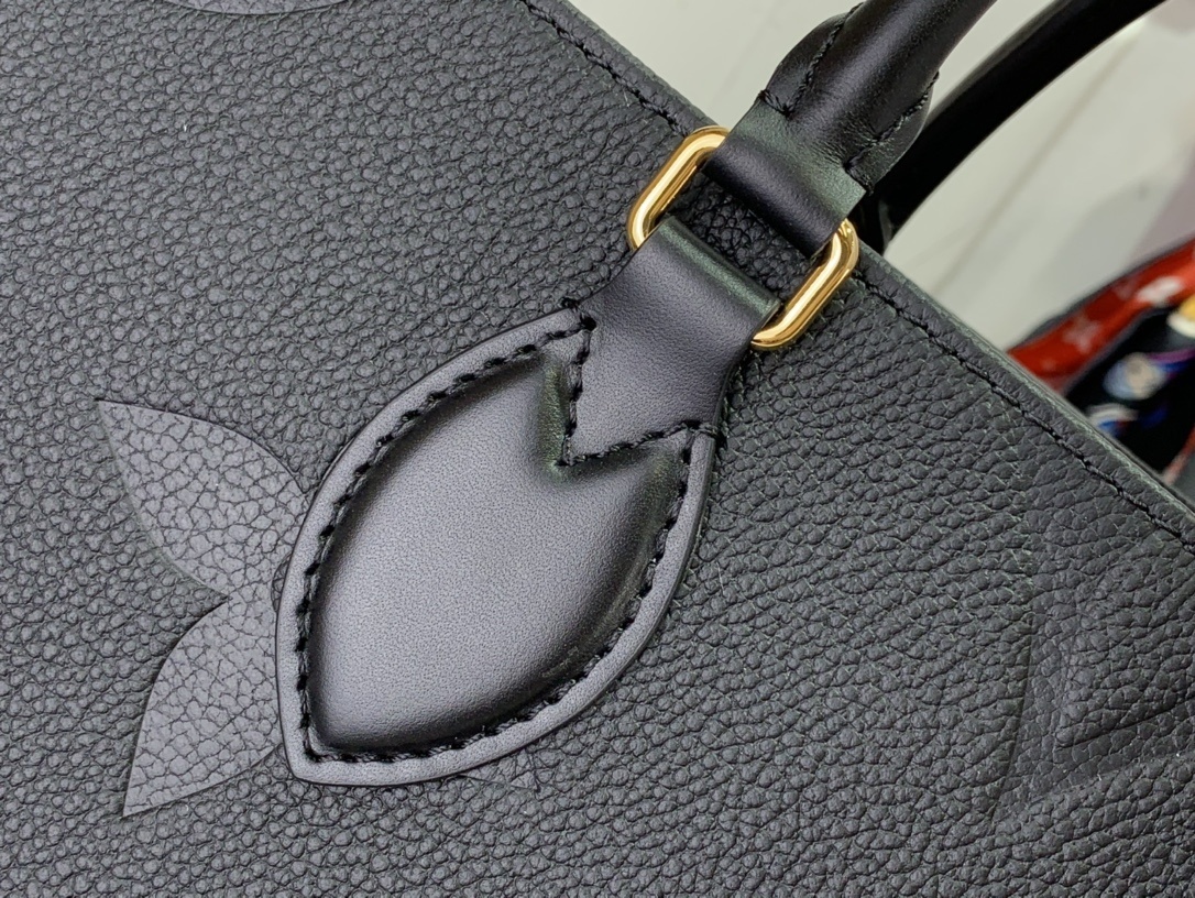 LV ONTHEGO m23937