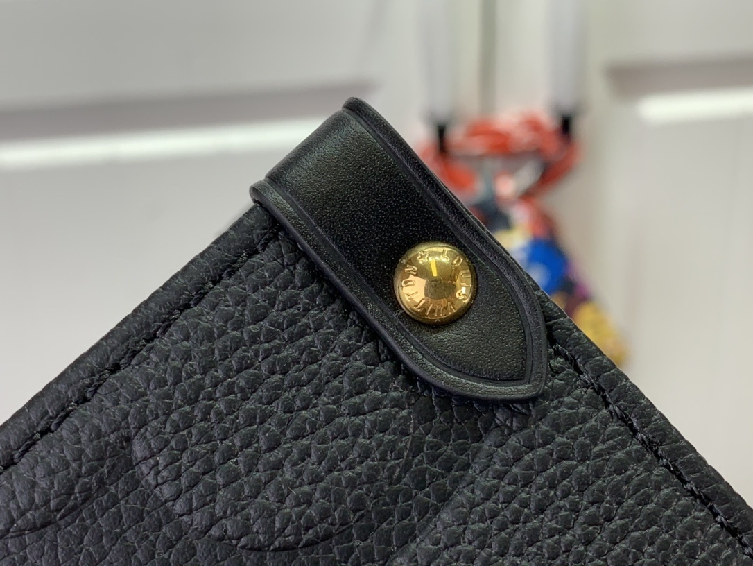LV ONTHEGO m23937