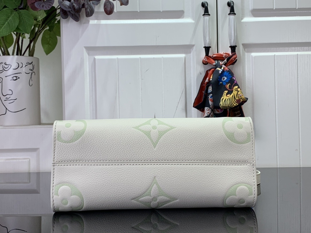 LV Onthego mini M45653