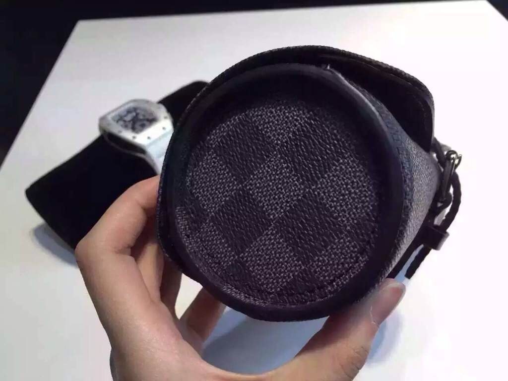 LV Onthego MM m25523