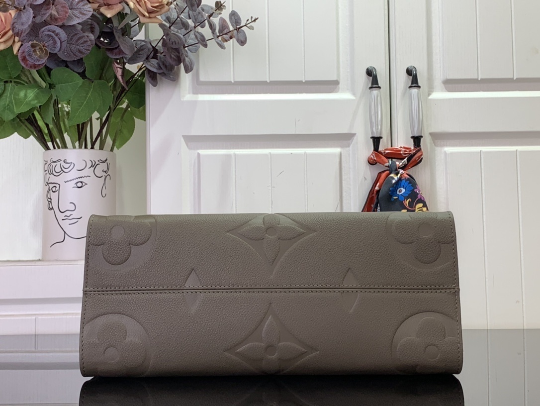 LV Onthego MM m25523