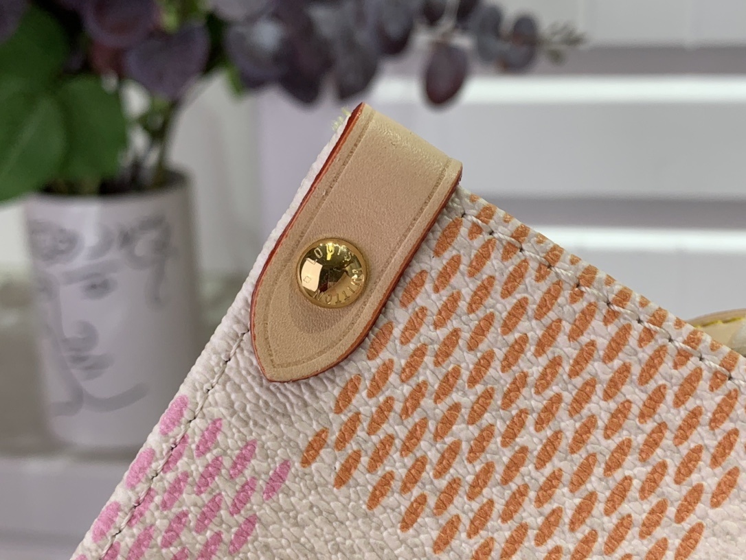 LV onthego mm  n40518A 