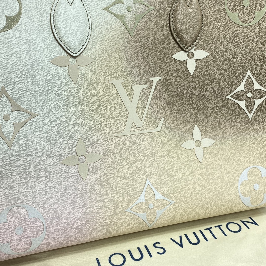 LV ONTHEGO MM M20510