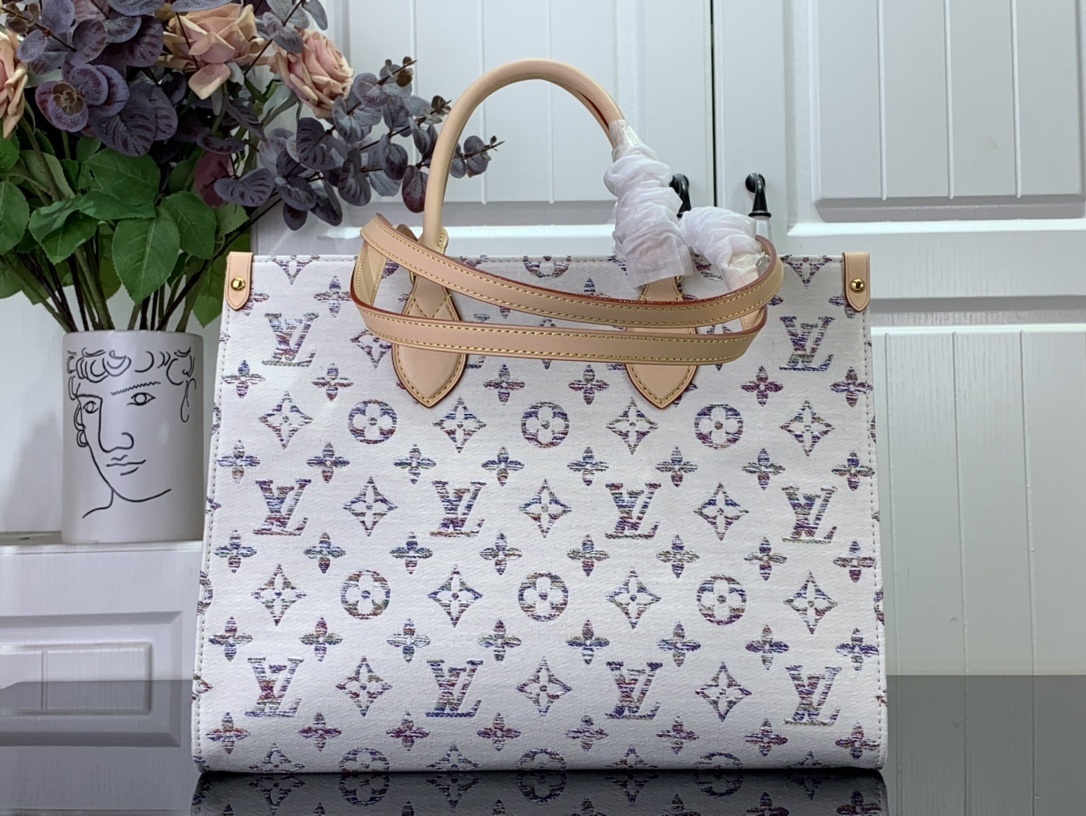 LV OnTheGo MM m24708