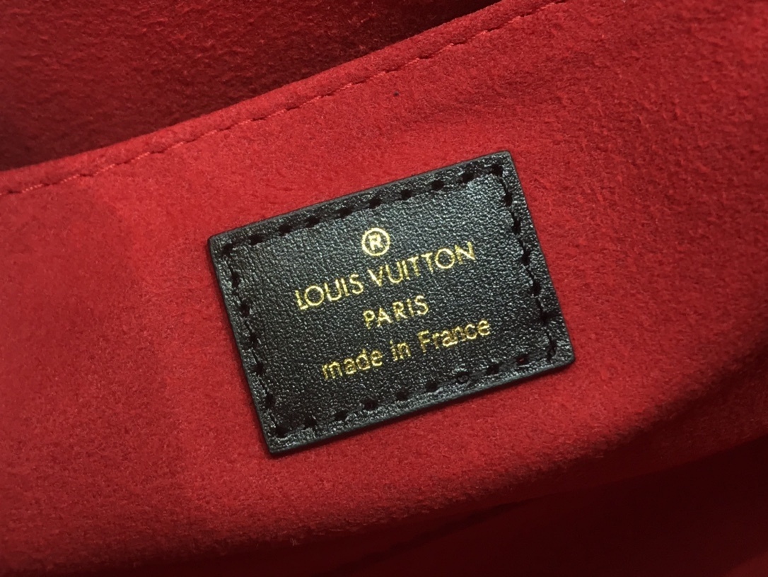 LV ONTHEGO MM M45039