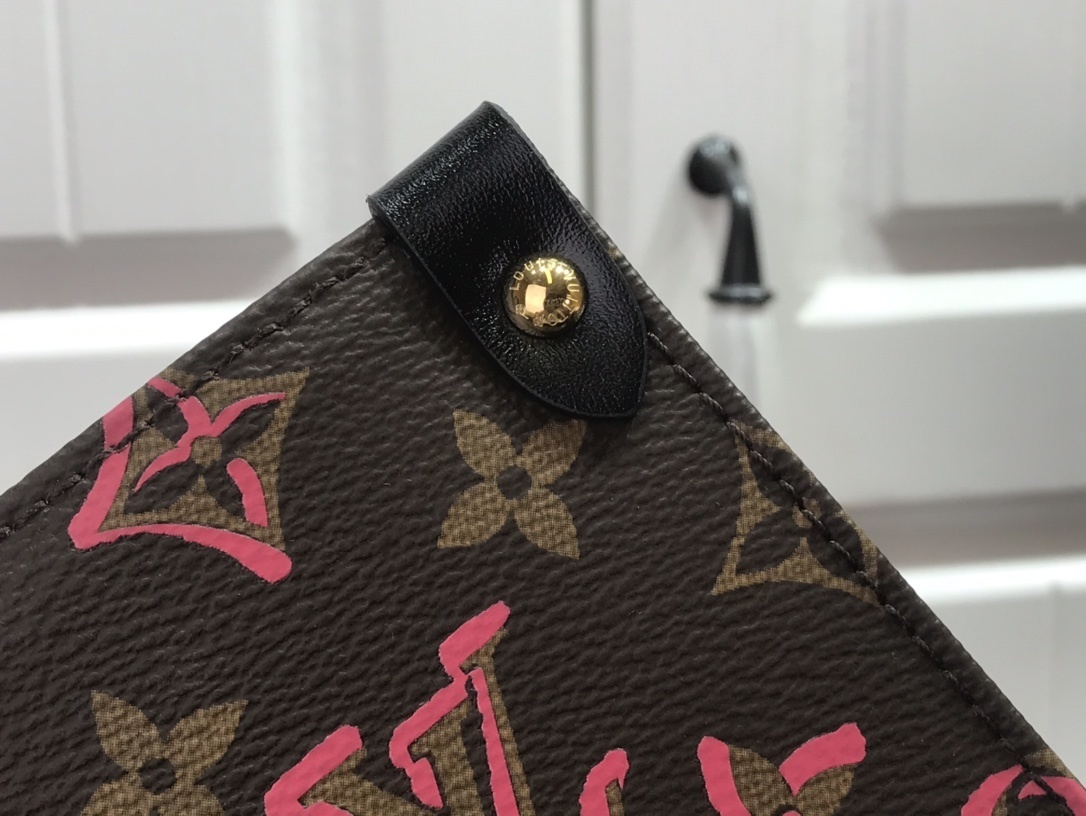 LV ONTHEGO MM M45039