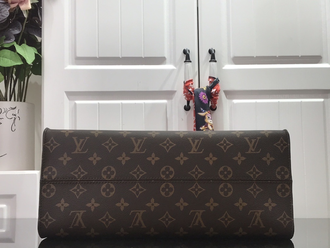 LV ONTHEGO MM M45039