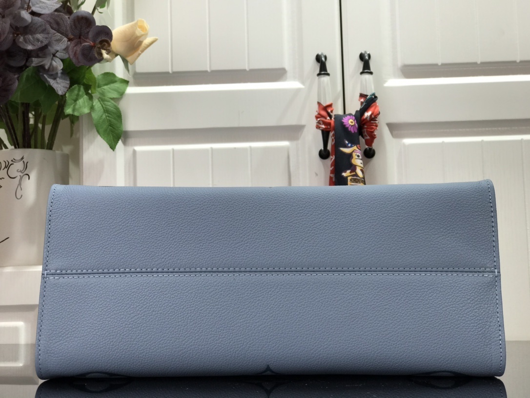 LV ONTHEGO MM M45717