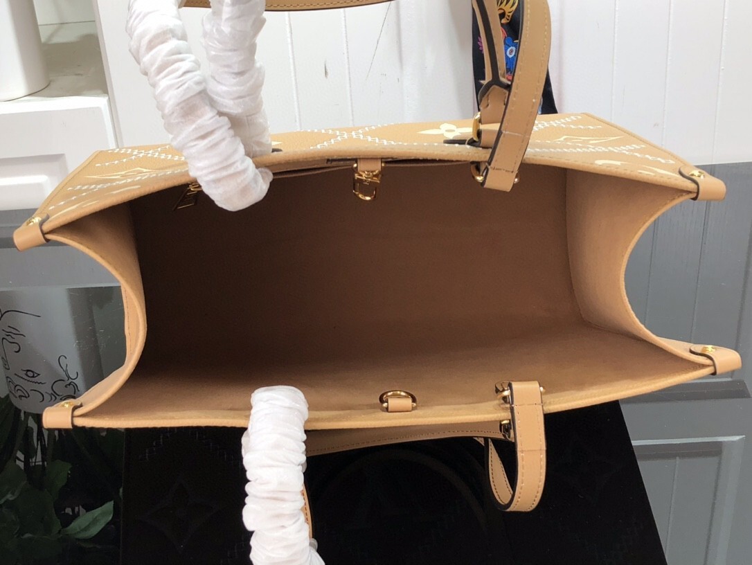 LV ONTHEGO MM M46016