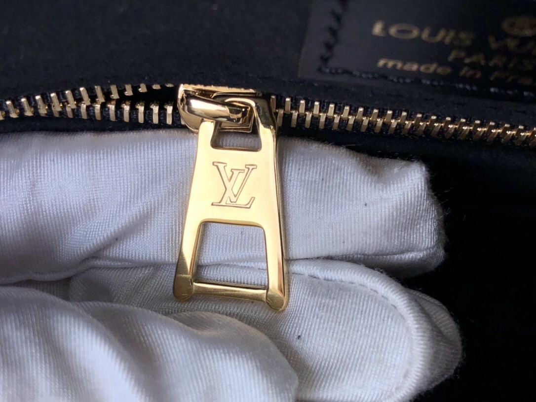 LV ONTHEGO MM M46016