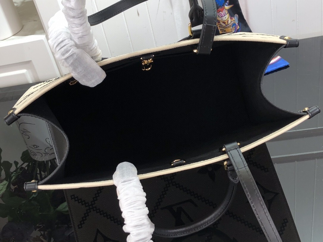 LV ONTHEGO MM M46016