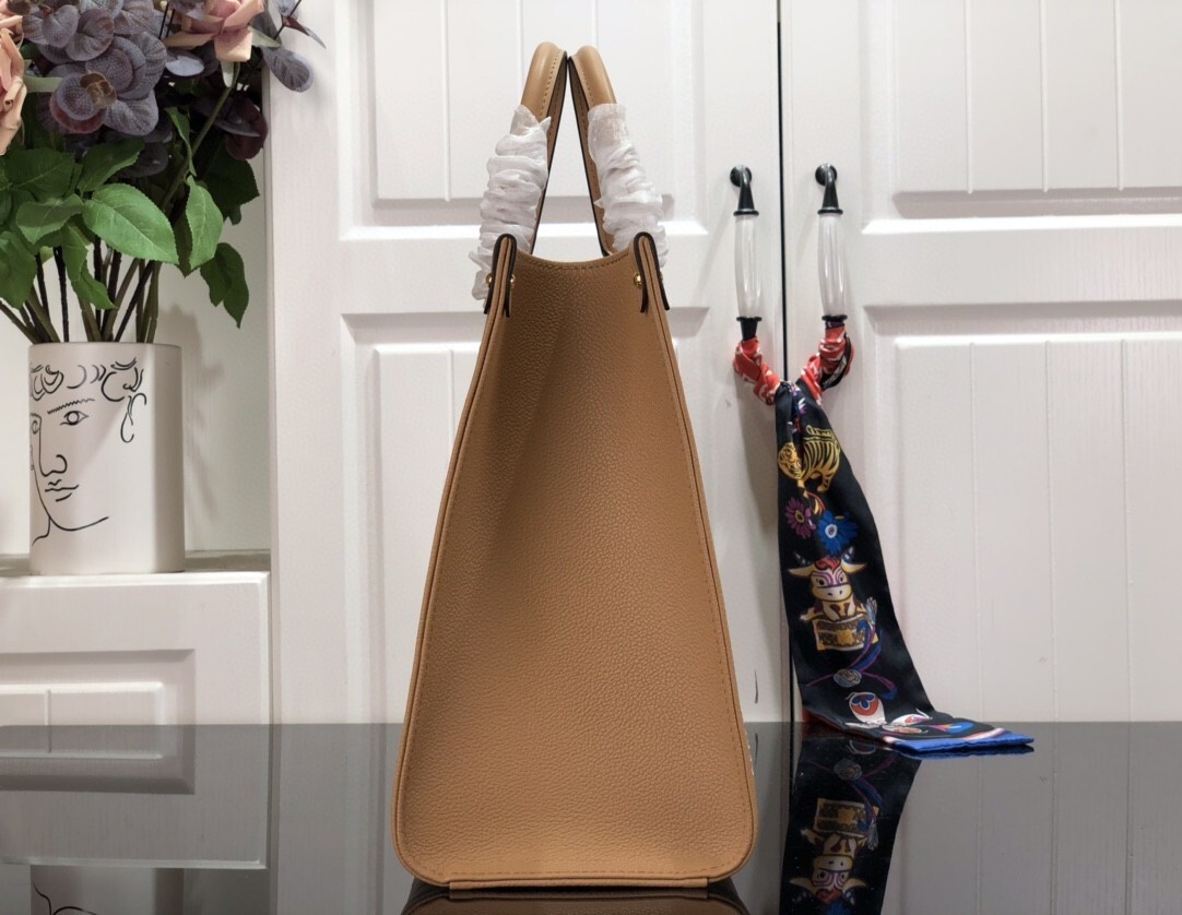 LV ONTHEGO MM M46016