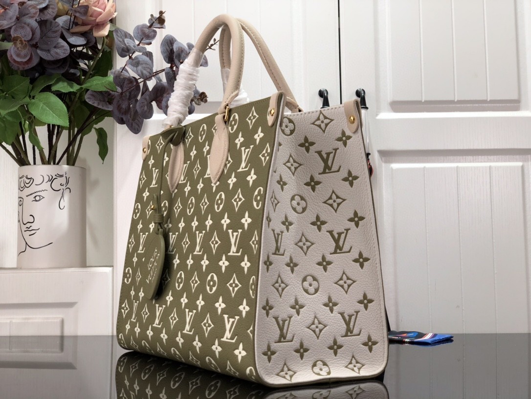 LV ONTHEGO MM M46060