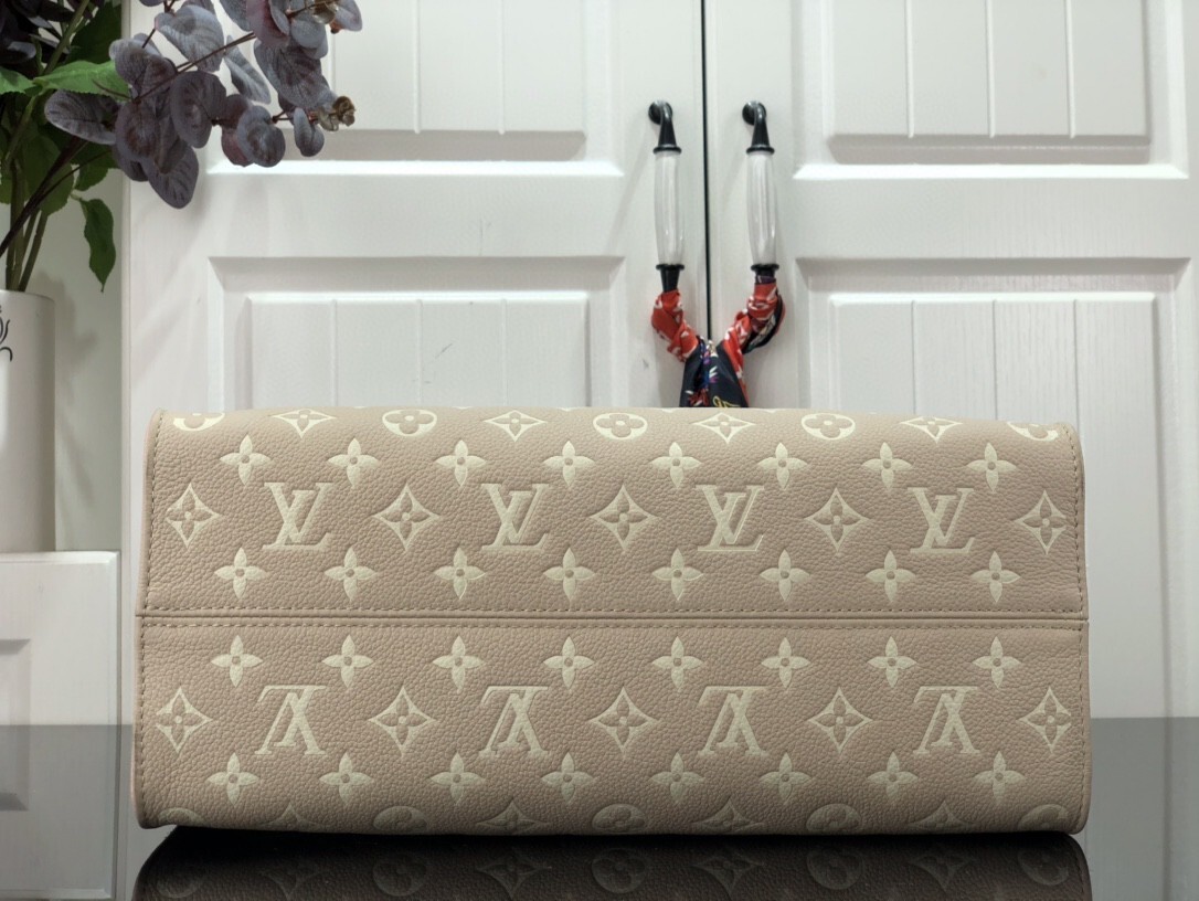 LV ONTHEGO MM M46060