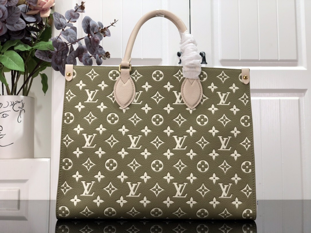 LV ONTHEGO MM M46060