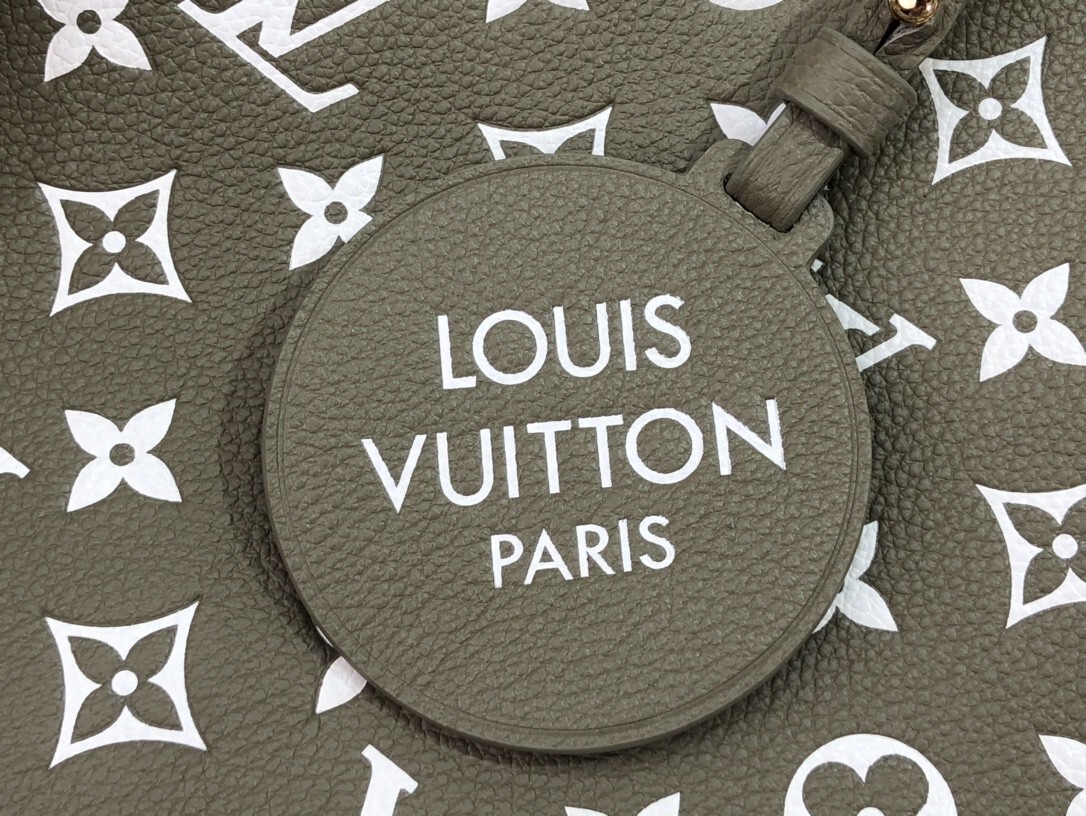 LV ONTHEGO MM M46060