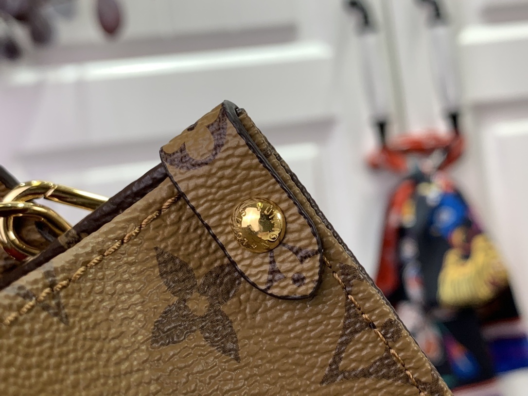 LV ONTHEGO nano M46839