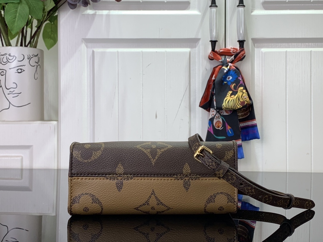 LV ONTHEGO nano M46839