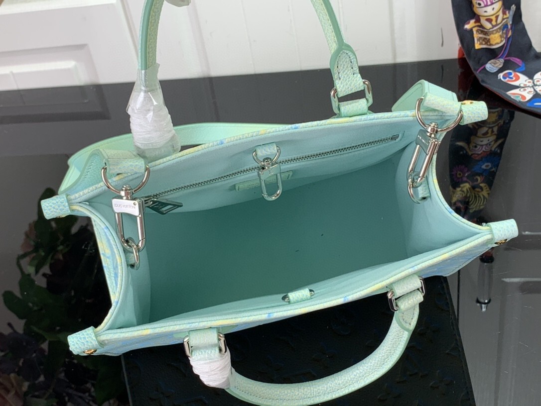 LV ONTHEGO PM M46168