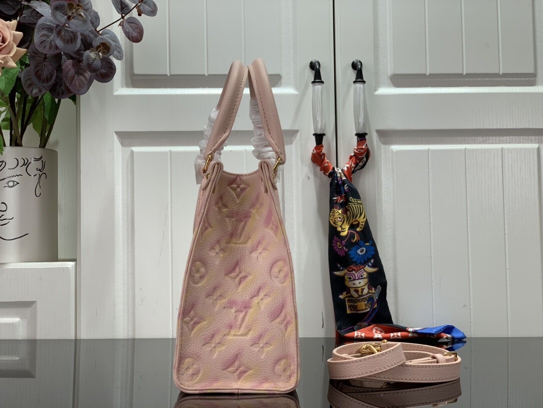 LV ONTHEGO PM M58956