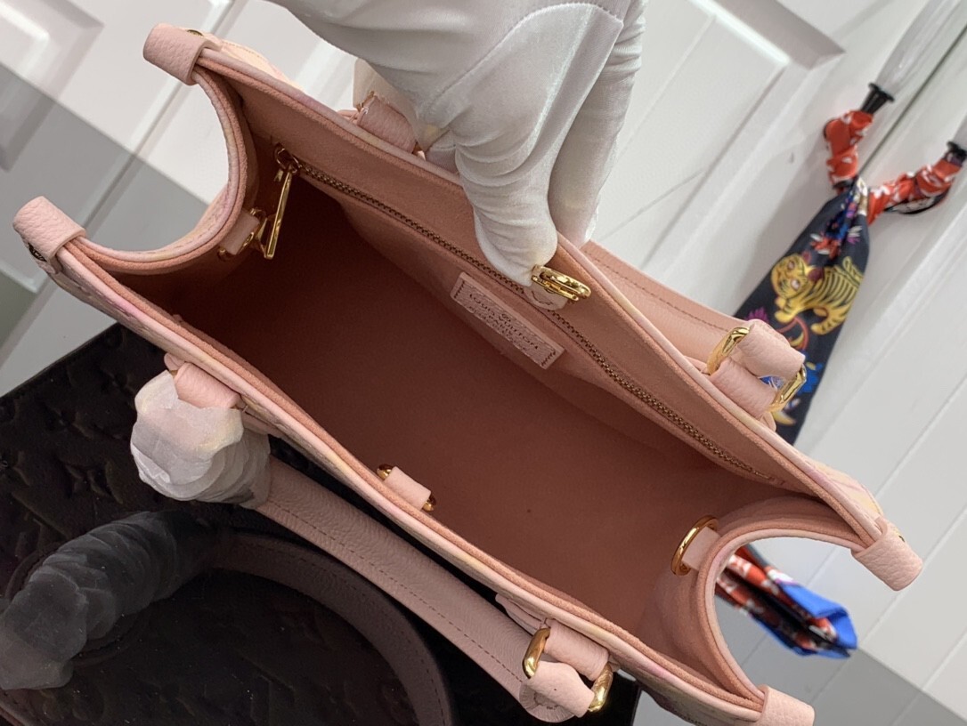 LV ONTHEGO PM M58956