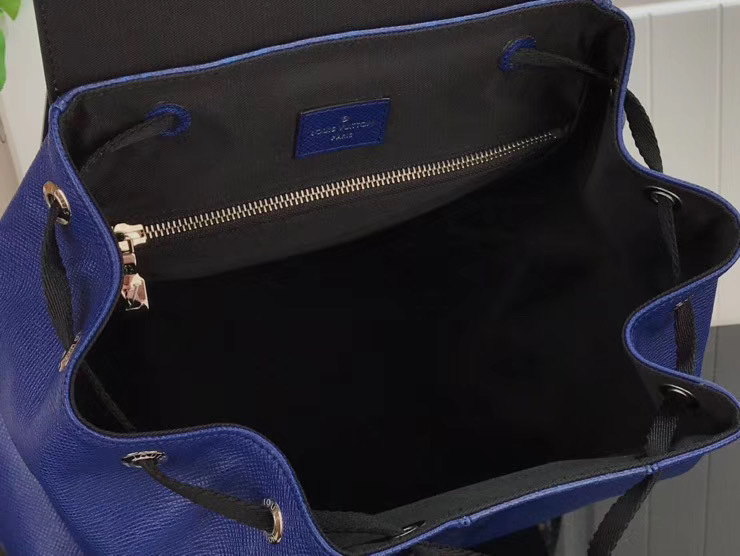 LV OUTDOOR BACKPACK M30417